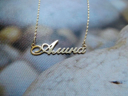 Колье имя из золота