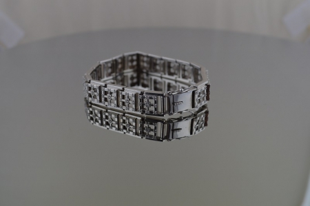 Браслет из белого золота