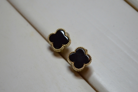 Золотые серьги Van Cleef