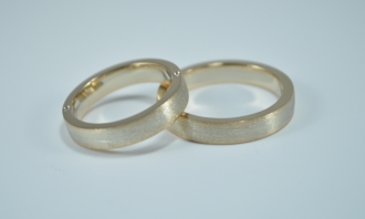 Обручальные кольца с бриллиантами на заказ