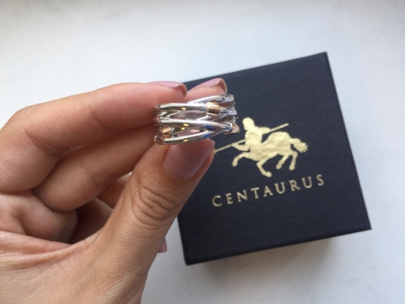 Обручальное кольцо из белого золота