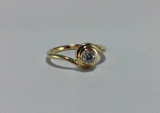 Помолвочное кольцо Damiani