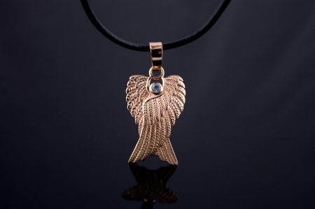 Крылья Ангела из красного золота 