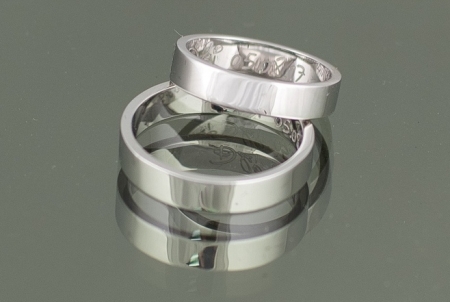 обручальные кольца из белого золота