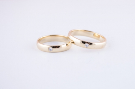 Обручальные кольца из желтого золота