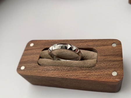 Обручальные кольца из платины